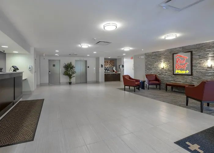 Red Roof Inn Plus Boston - Mansfield - Foxboro